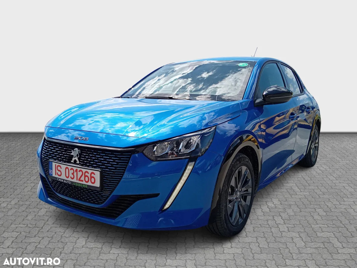 Peugeot 208 - 8