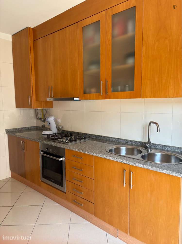 Quarto - localizado em Braga - Grande imagem: 3/9