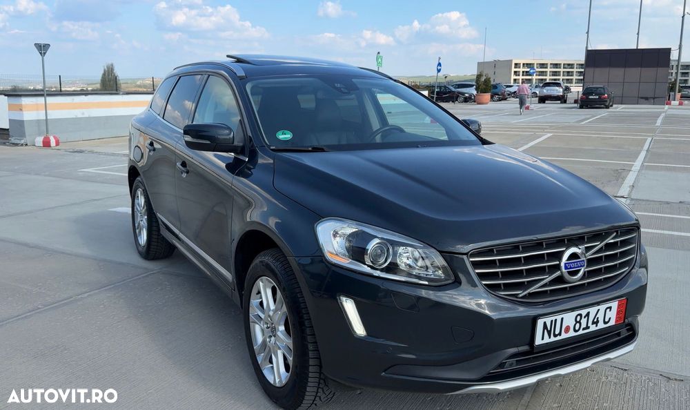 Volvo XC 60 D5 AWD Geartronic Summum - 4
