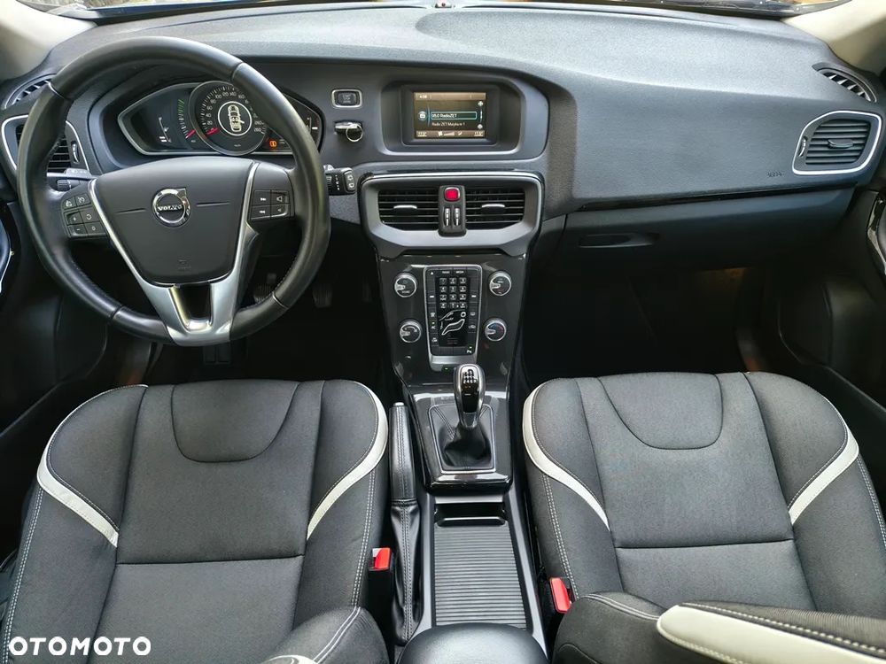 Volvo V40 T2 Linje Svart - 28