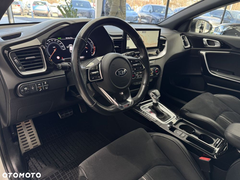 Kia ProCeed - 8
