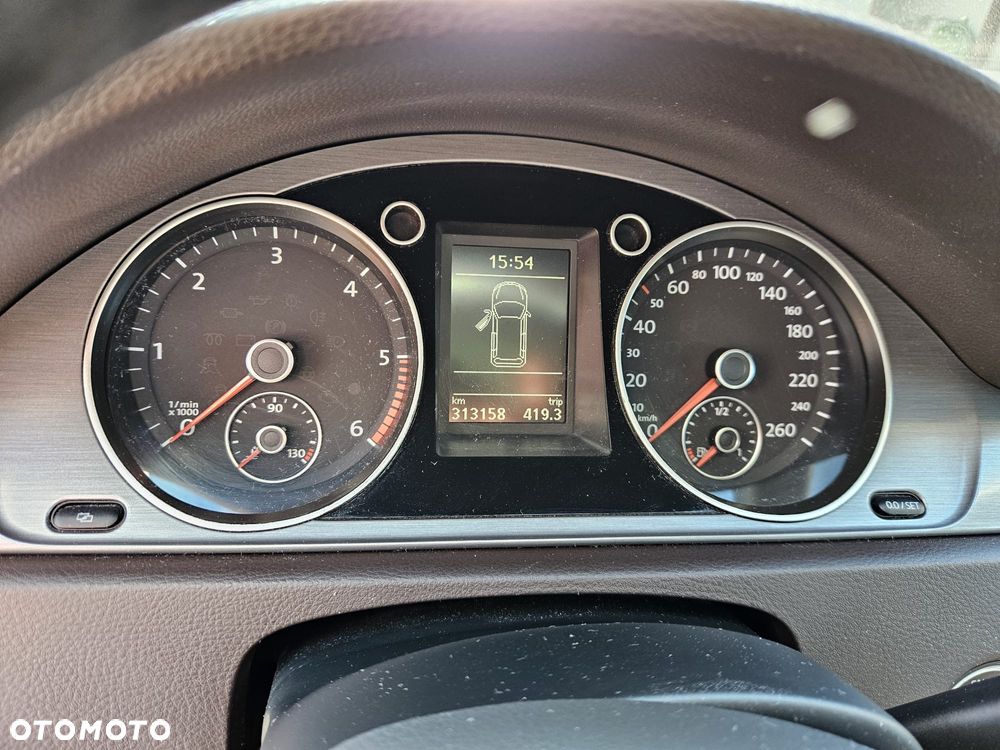 Volkswagen Passat 2.0 Blue TDI SCR Comfortline - 12