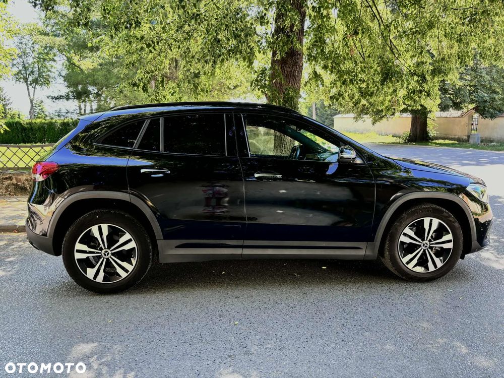 Mercedes-Benz GLA 200 d 4-Matic AMG Line - 3