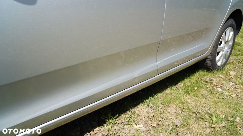 Skoda RAPID 1.6 TDI DPF Edition - 10