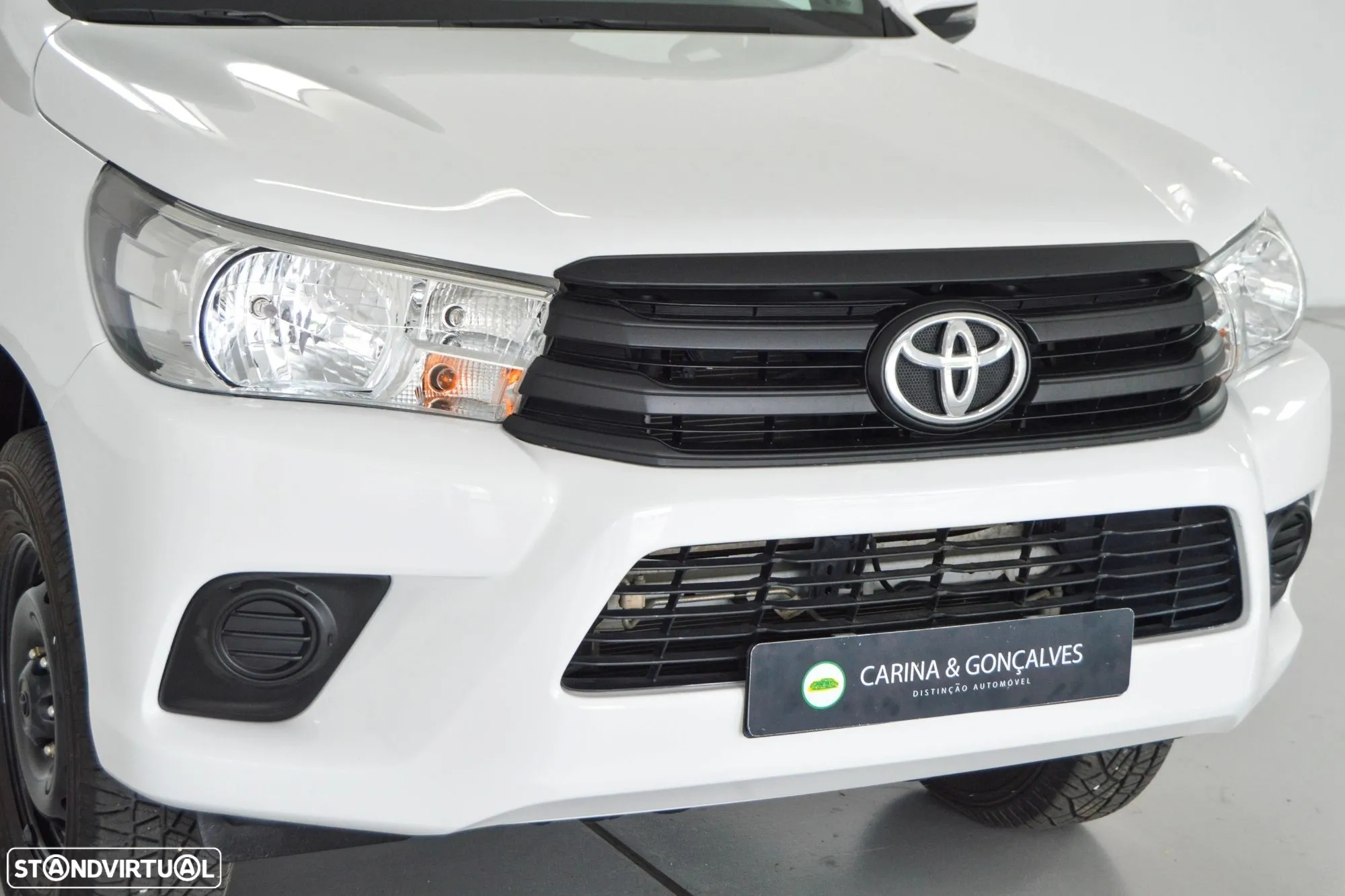 Toyota Hilux 2.4 D-4D 4X2 Cabine Simples 2L - 17
