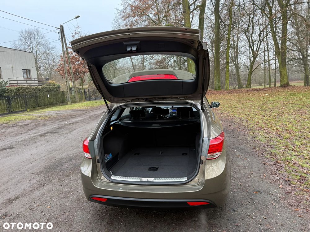 Hyundai i40 Kombi 1.6 Trend - 23