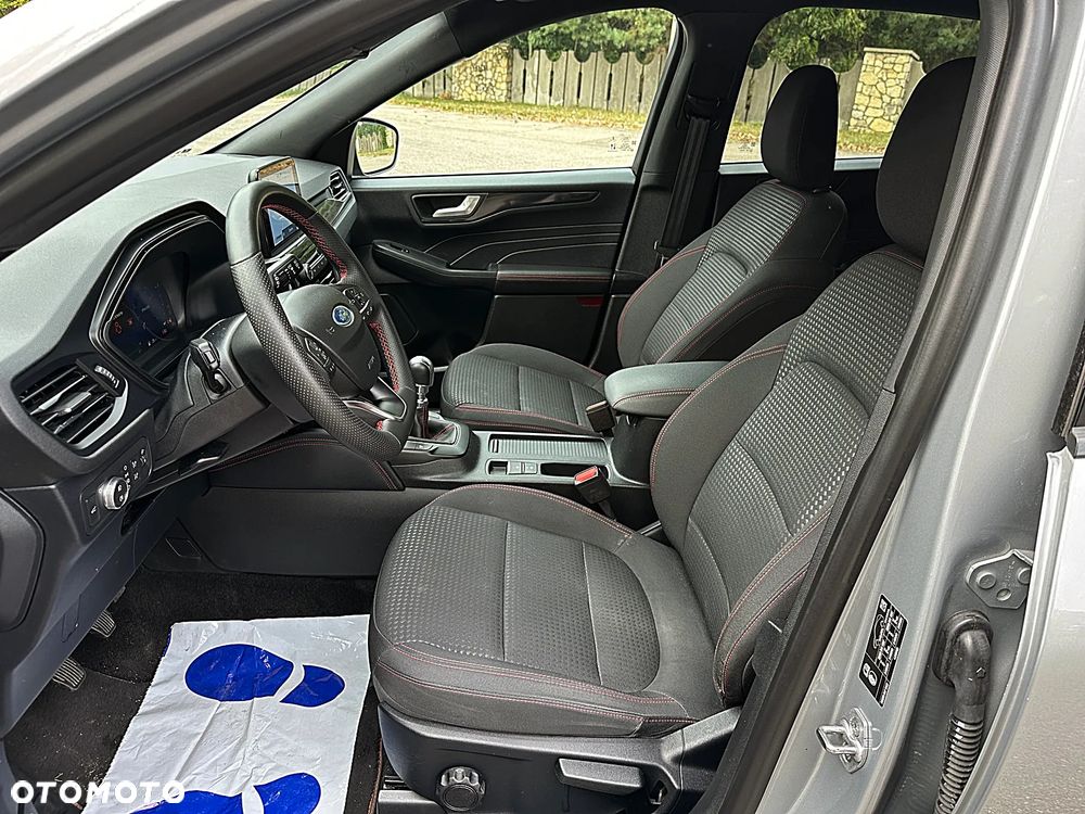 Ford Kuga 1.5 EcoBoost ST-LINE X - 9