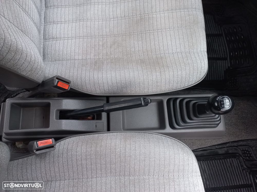 Nissan Micra 1.0 - 29