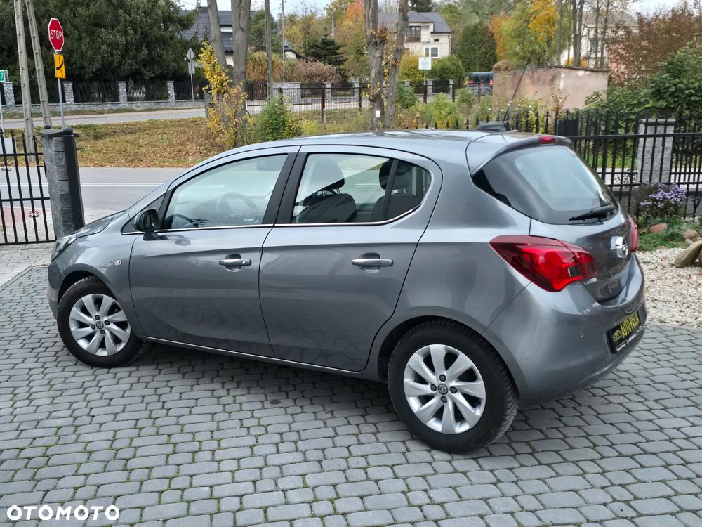 Opel Corsa 1.4 16V Cosmo - 15