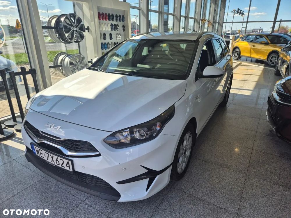 Kia Ceed 1.5 T-GDI M - 3