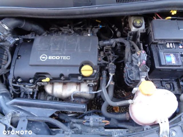 Opel Corsa 1.4 16V 150 Jahre - 17