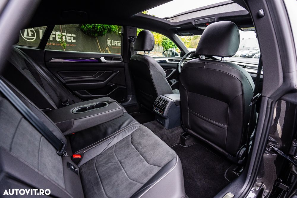 Volkswagen Arteon 2.0 TDI SCR DSG R-Line - 29