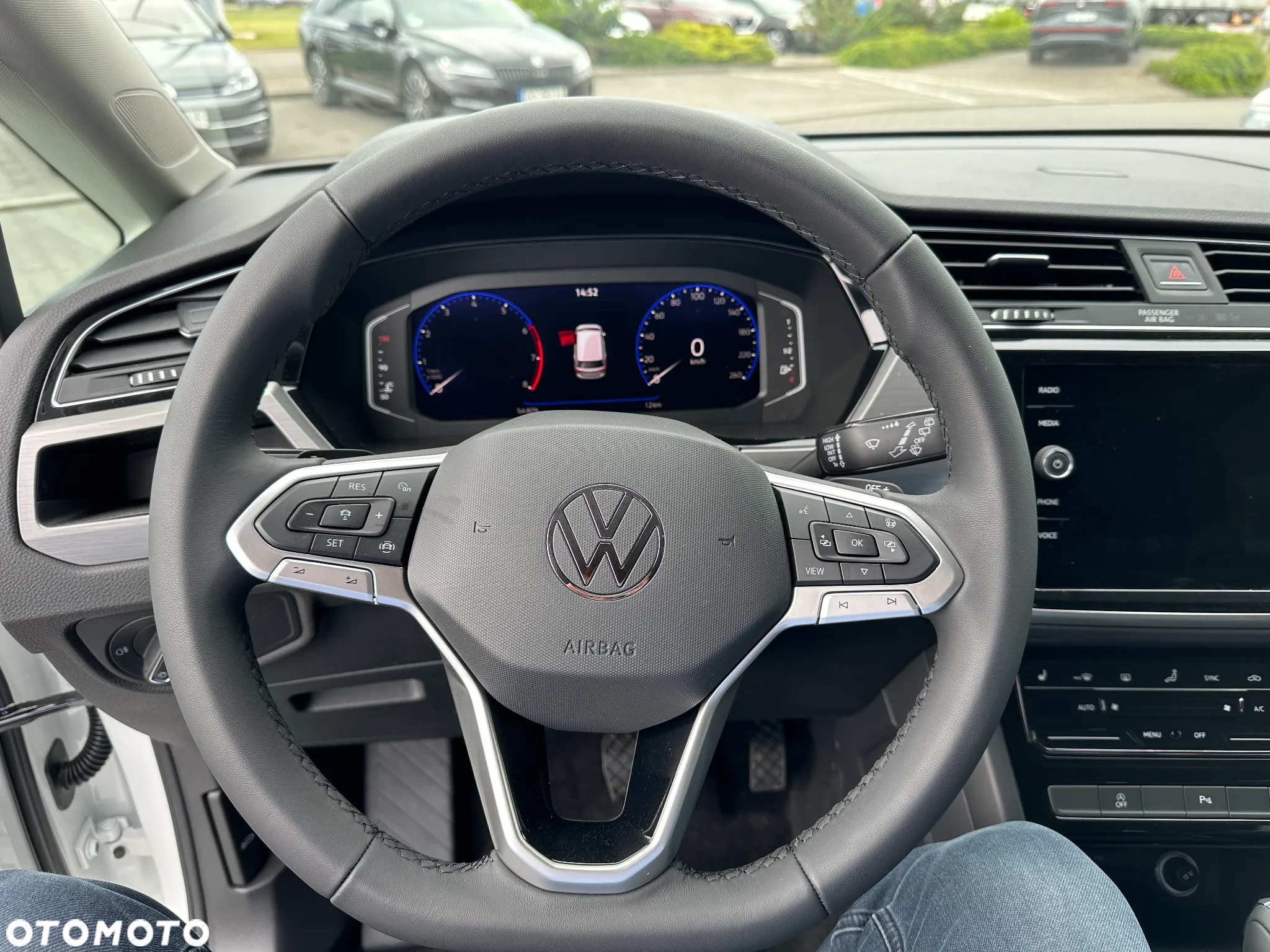 Volkswagen Touran 1.5 TSI EVO Comfortline Plus DSG - 24