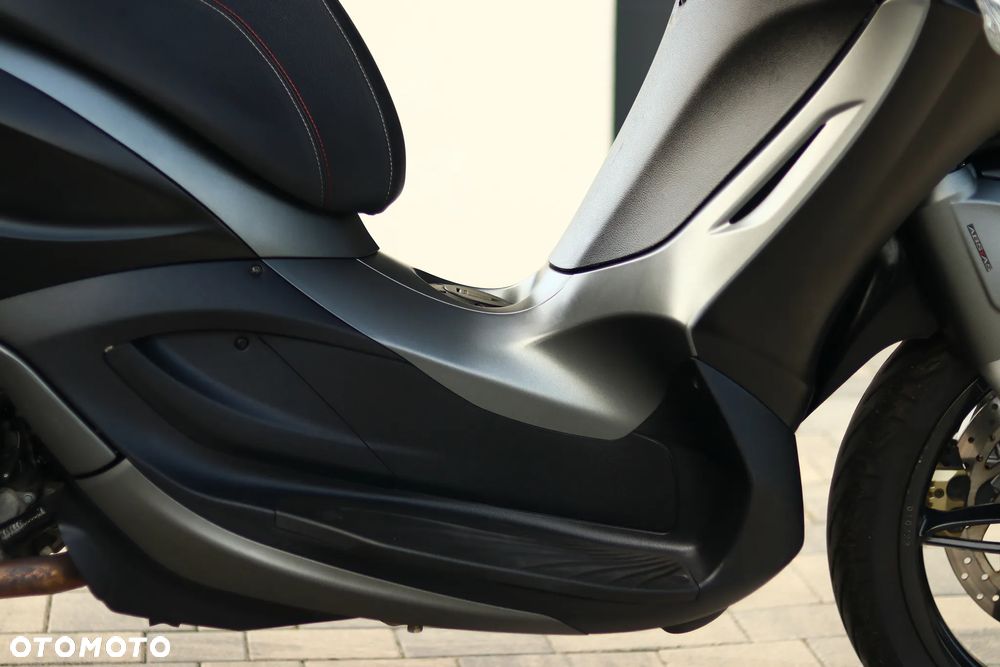 Piaggio Beverly - 7