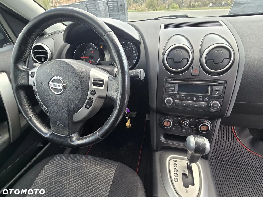 Nissan Qashqai 2.0 Acenta CVT - 19