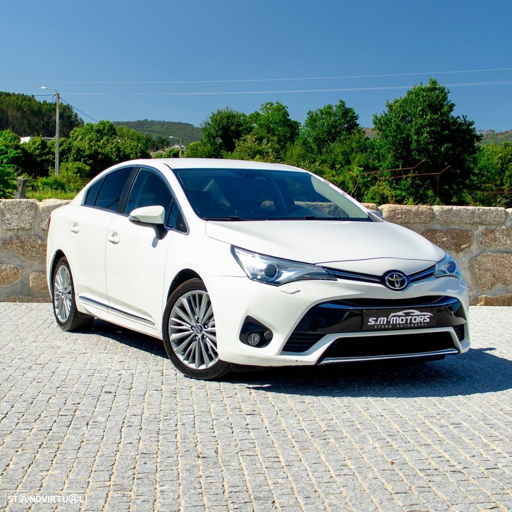 Toyota Avensis SD 2.0 D-4D Premium - 2