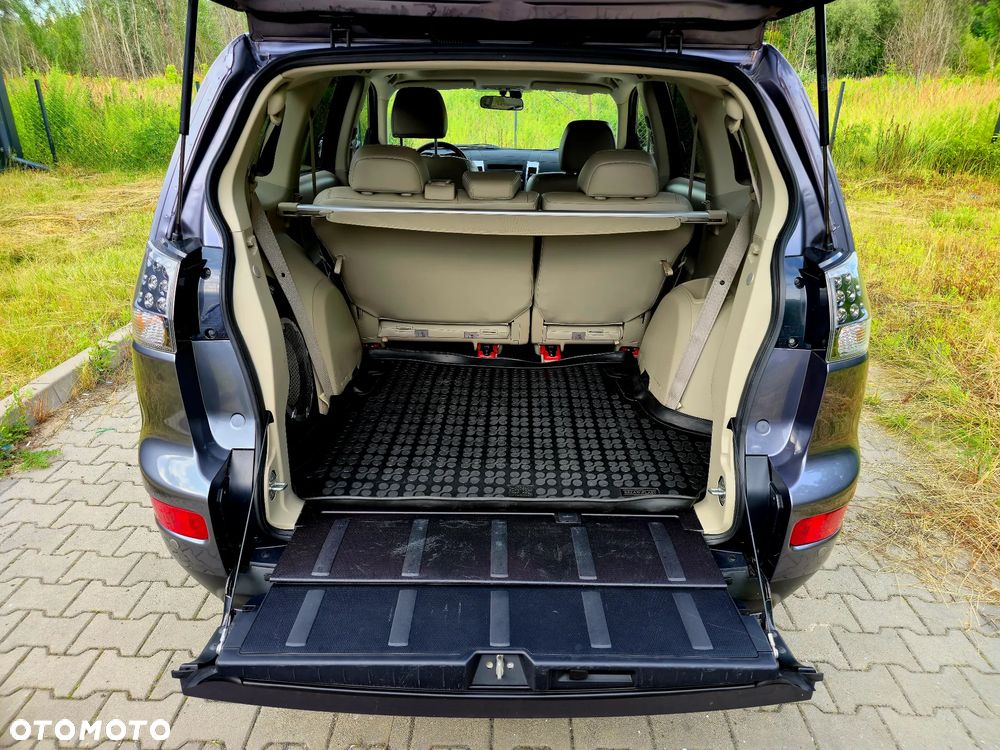 Mitsubishi Outlander 2.0 DID Instyle - 11