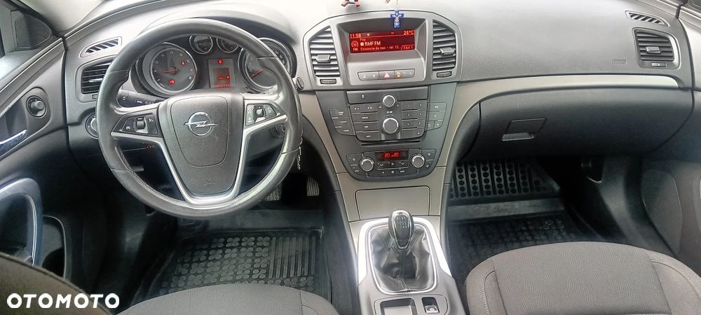 Opel Insignia 1.6 Turbo - 17