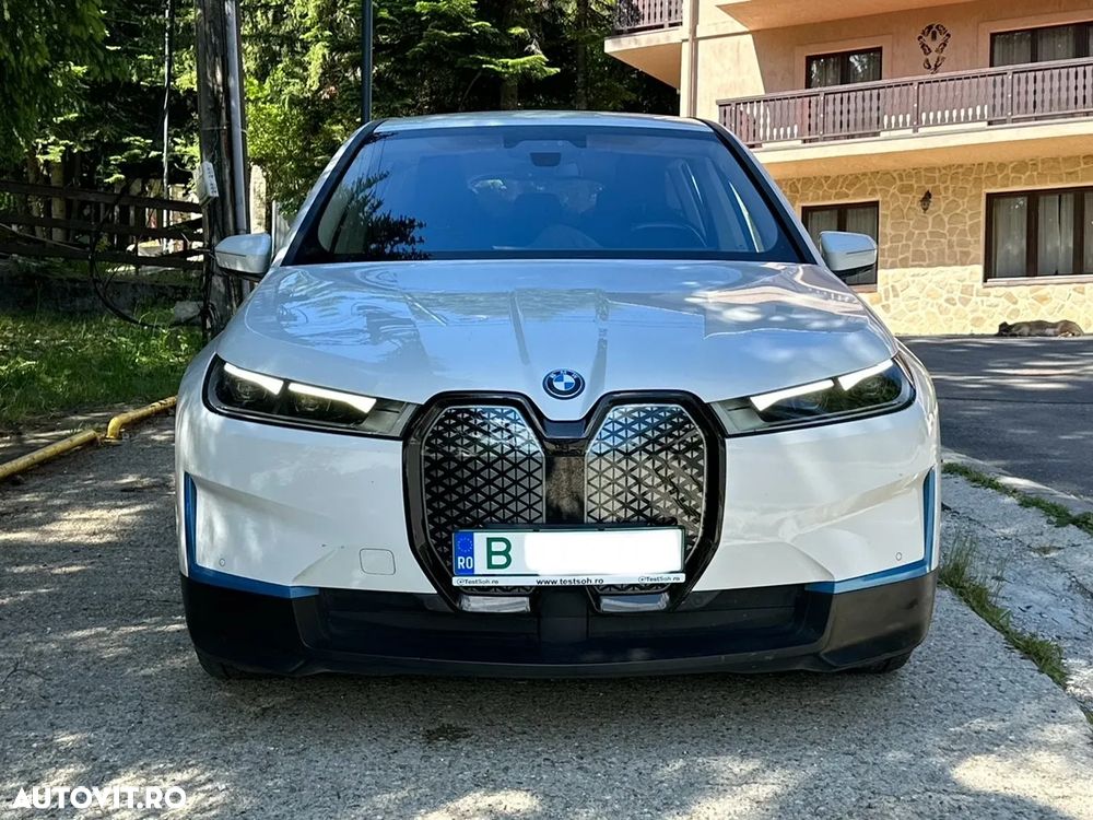 BMW iX - 6