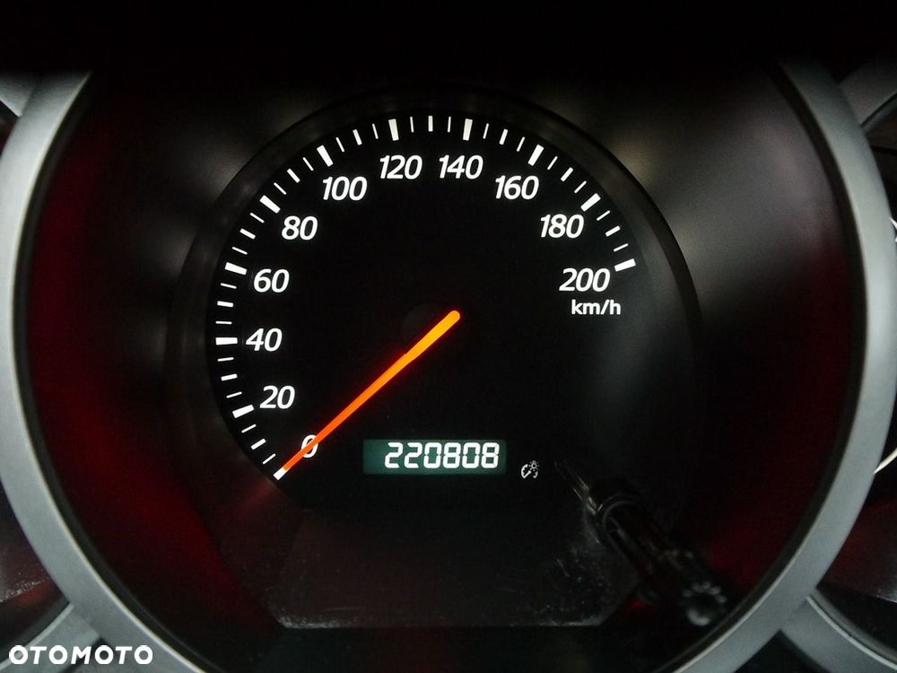 Suzuki Grand Vitara 1.9 DDiS Comfort - 19