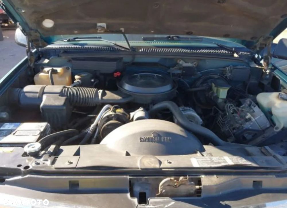 Chevrolet Suburban - 8