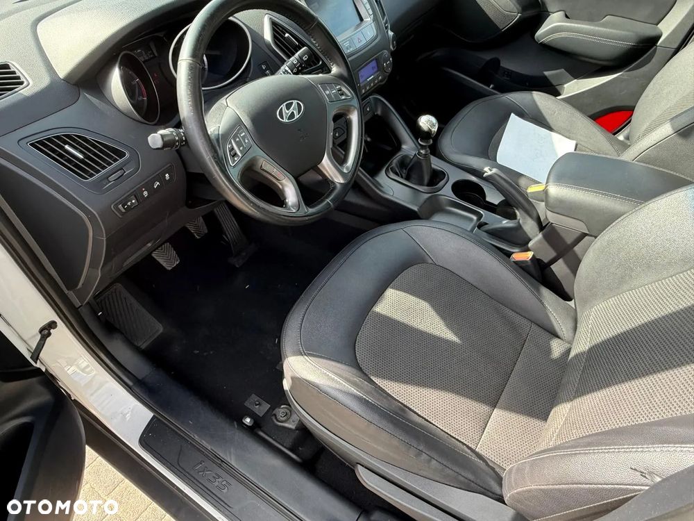 Hyundai ix35 1.7 CRDi 2WD blue Finale - 15