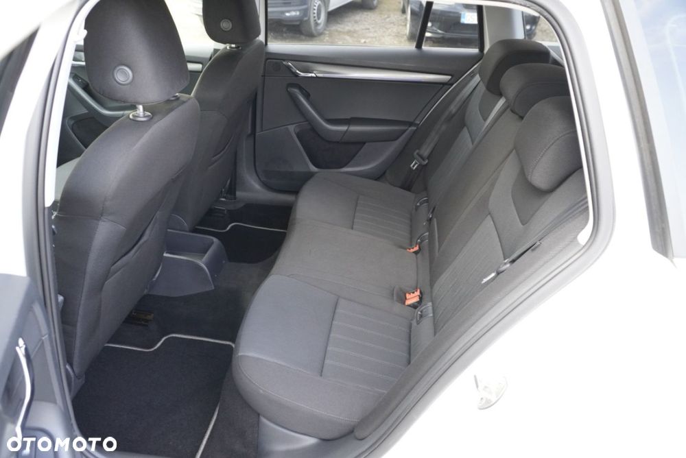 Skoda Octavia 1.5 TSI ACT DSG Clever - 7