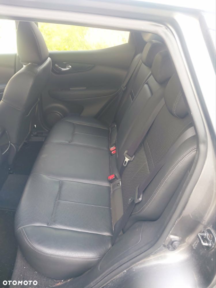 Nissan Qashqai 1.6 dCi 4 x 4 DPF Start/Stop tekna - 6