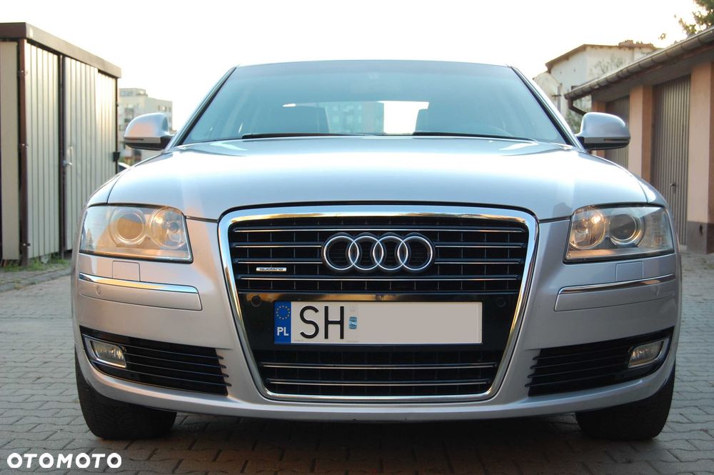 Audi A8 - 2