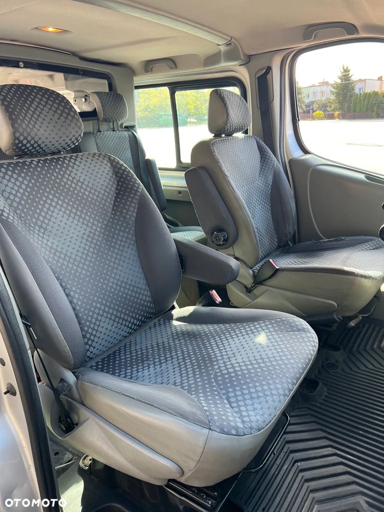 Renault Trafic - 17