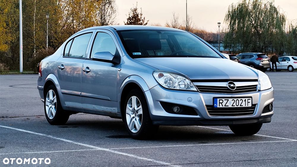Opel Astra - 1