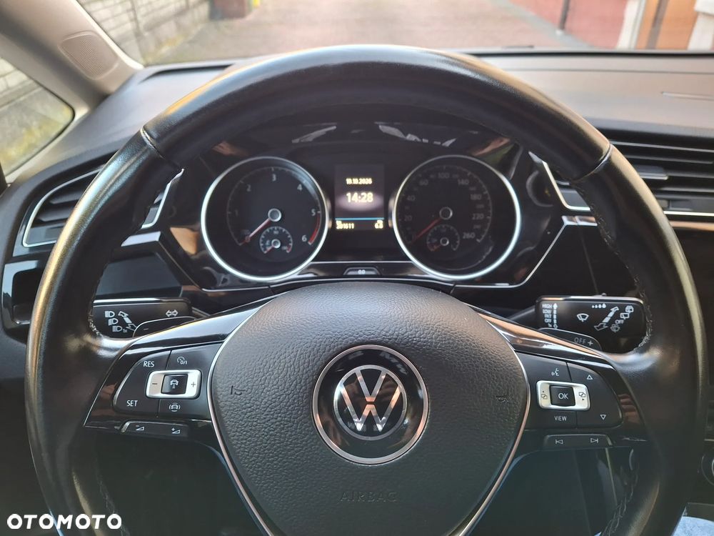 Volkswagen Touran 2.0 TDI BMT Highline DSG - 16