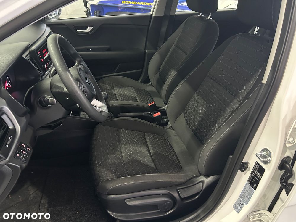 Kia Rio 1.2 Business Line - 17