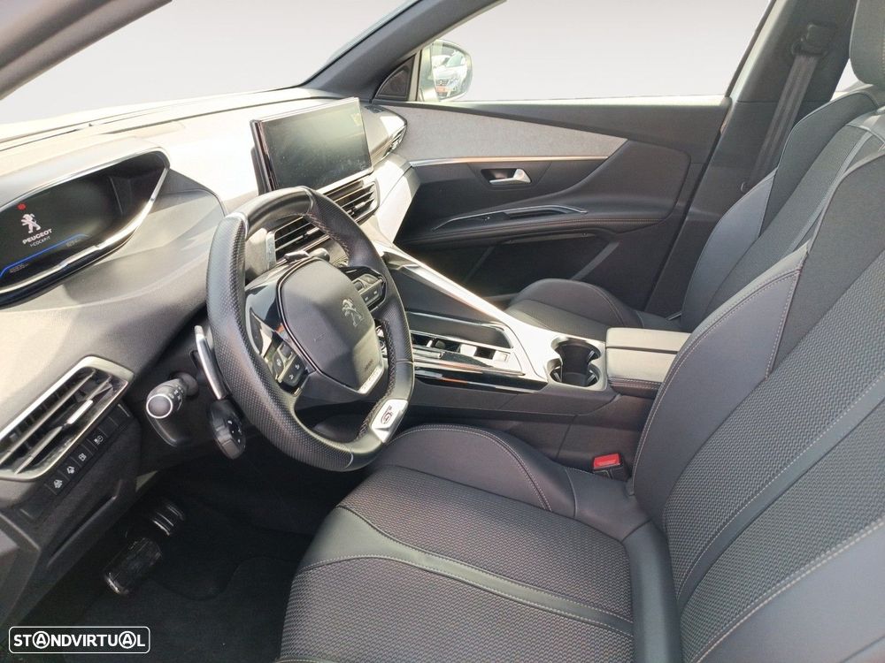 Peugeot 3008 1.6 Hybrid GT e-EAT8 — fotografia 9