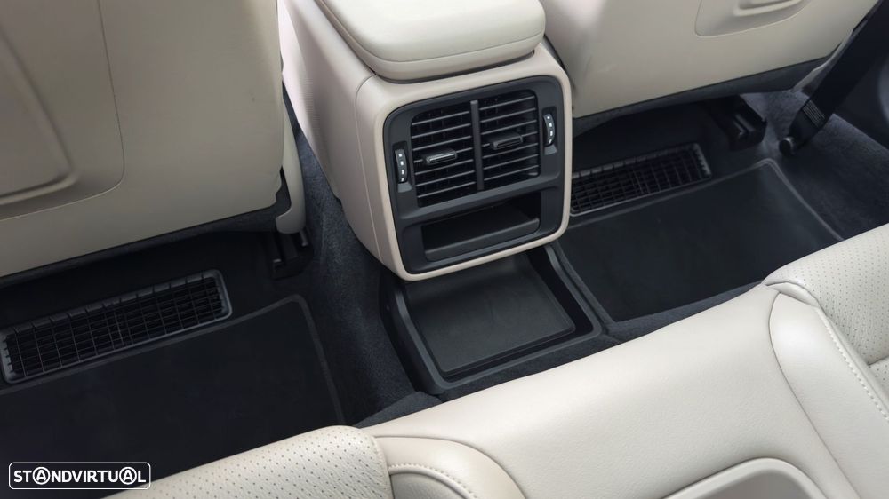 Porsche Taycan Standard - 29