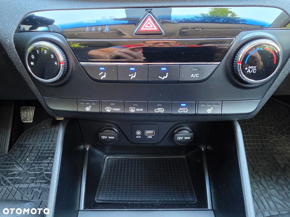 Hyundai Tucson 1.6 Turbo 2WD Navi - 16