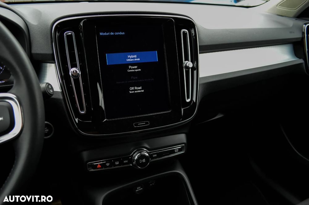 Volvo XC 40 T5 Recharge DKG Essential - 29