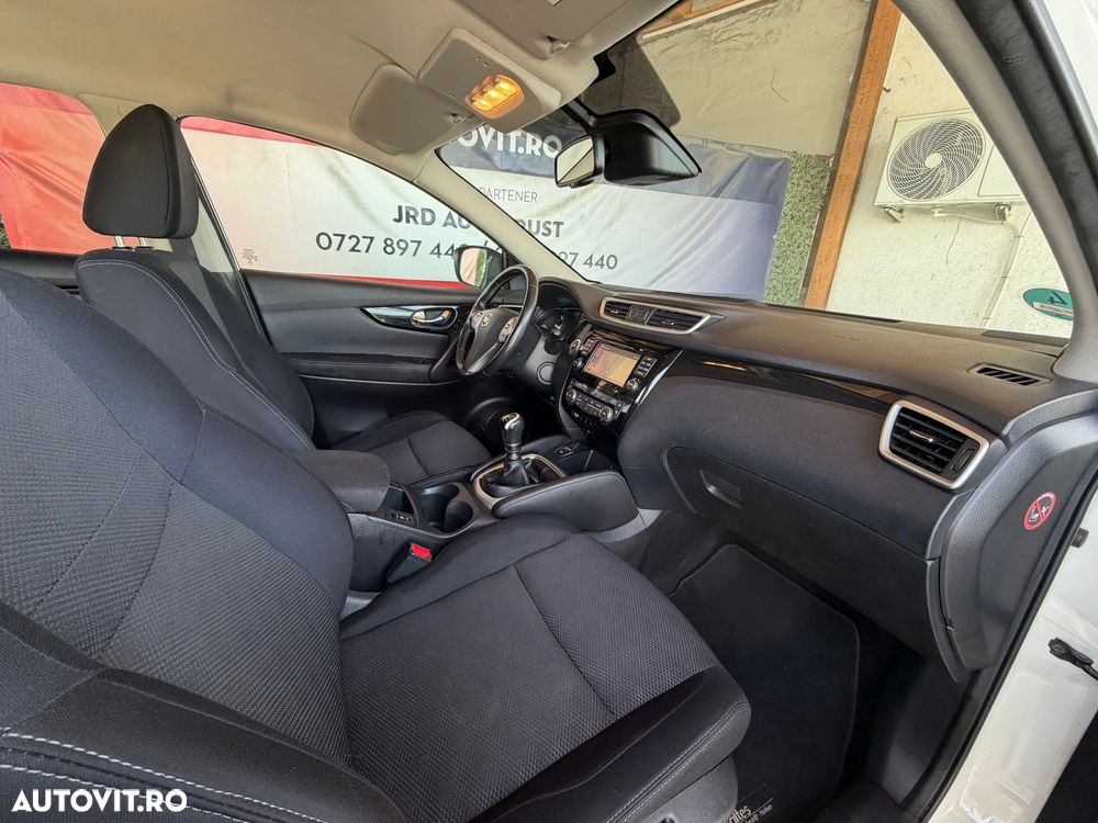 Nissan Qashqai 1.5 DCI N-Connecta - 19