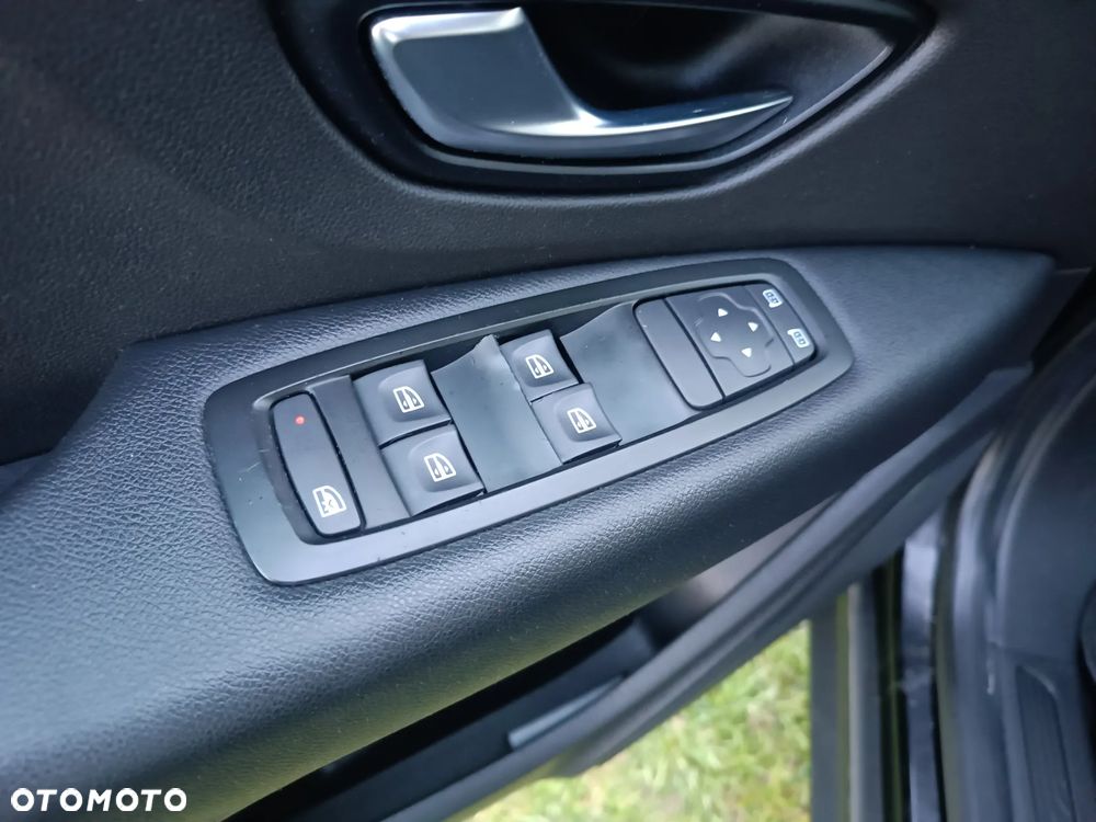 Renault Scenic - 13