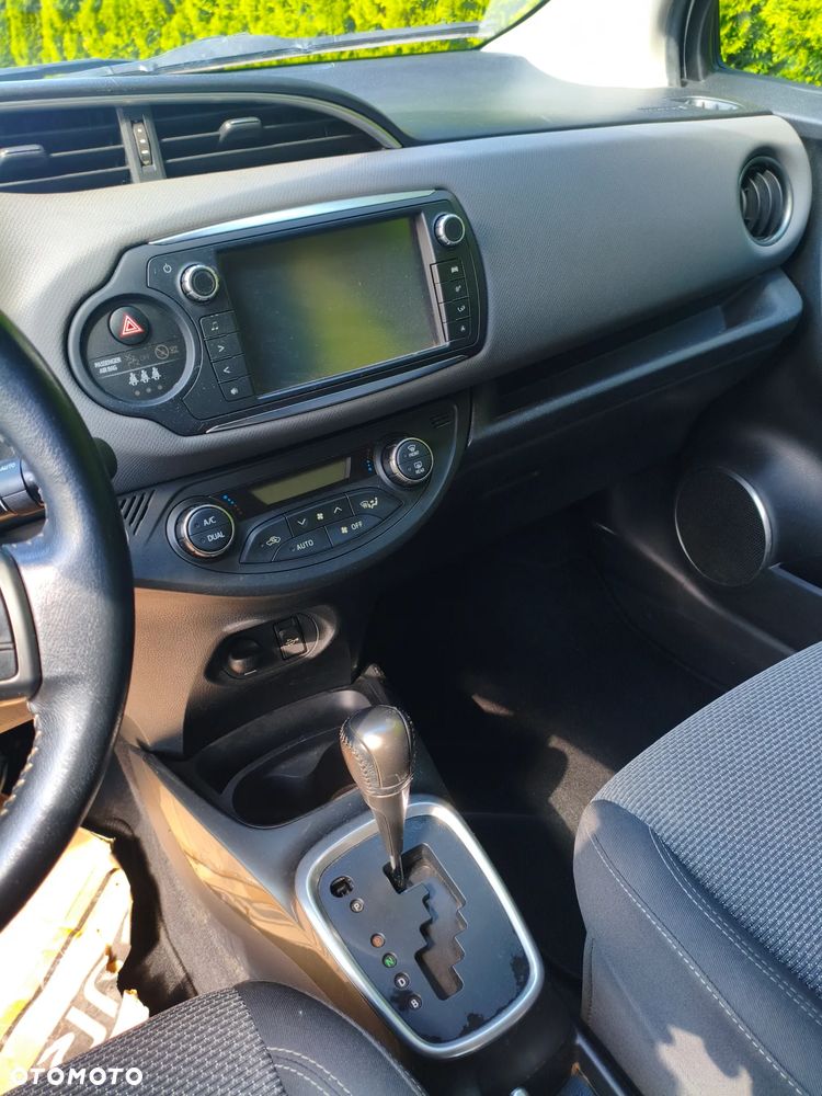 Toyota Yaris - 15