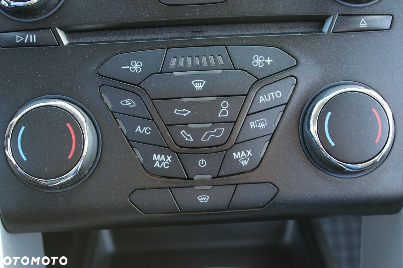 Ford Mondeo - 25