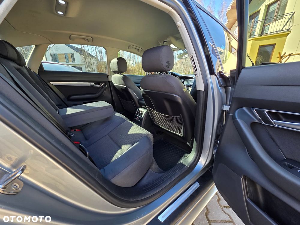 Audi A6 Limousine 2.4 - 6
