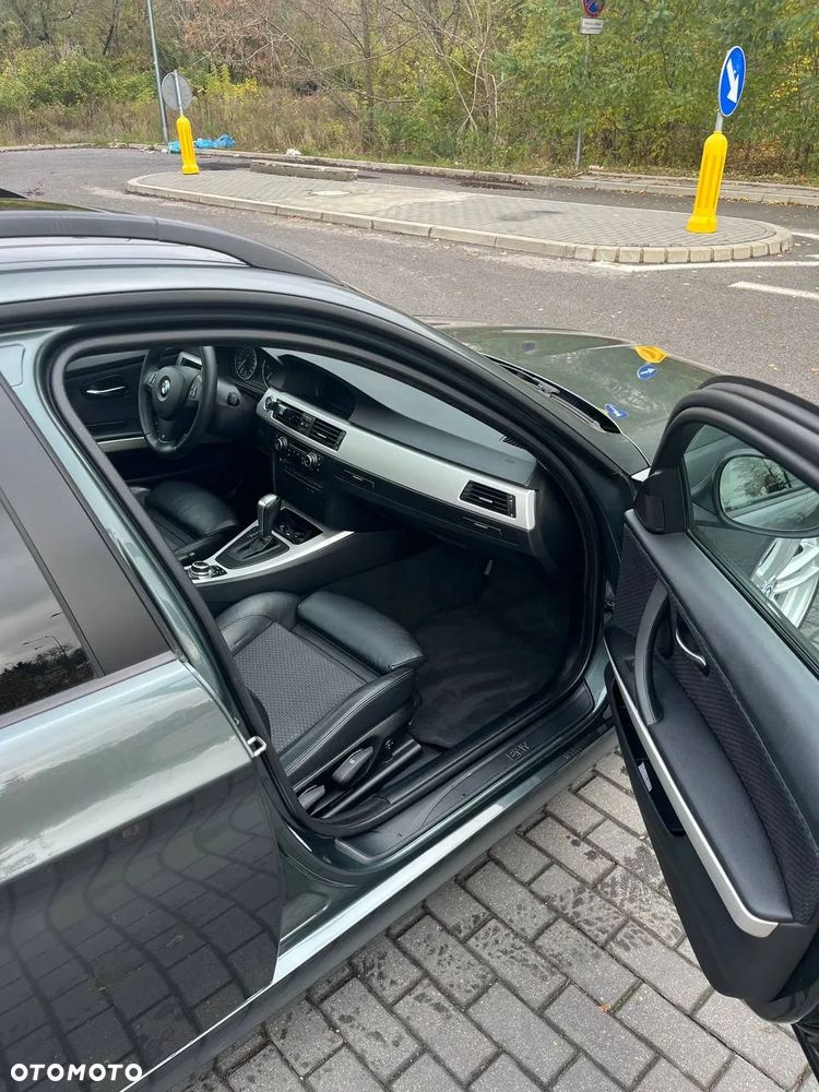 BMW Seria 3 320d DPF Touring - 19
