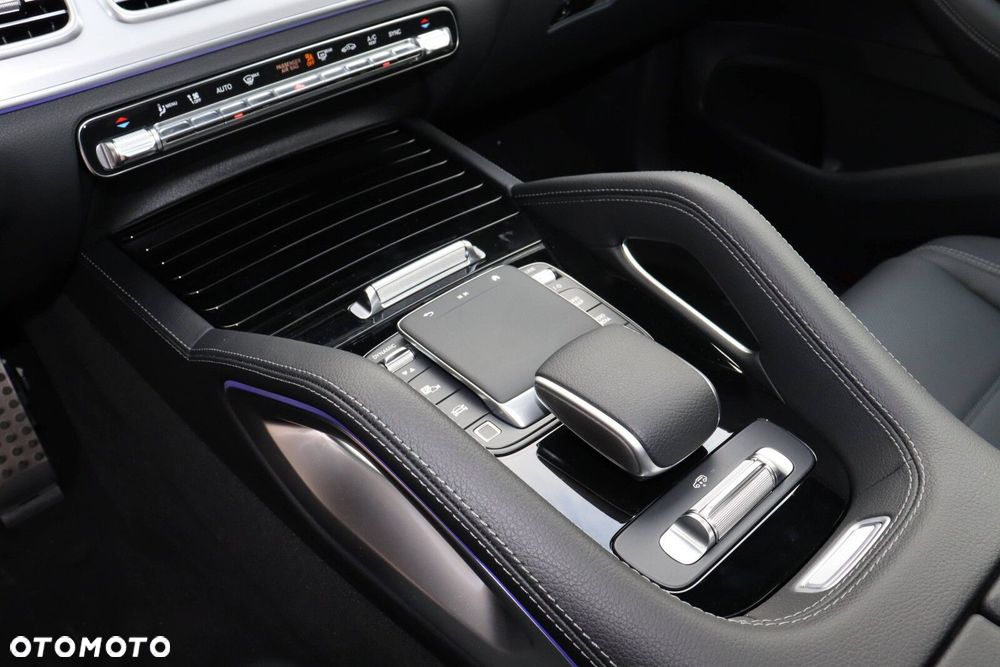 Mercedes-Benz GLE - 13