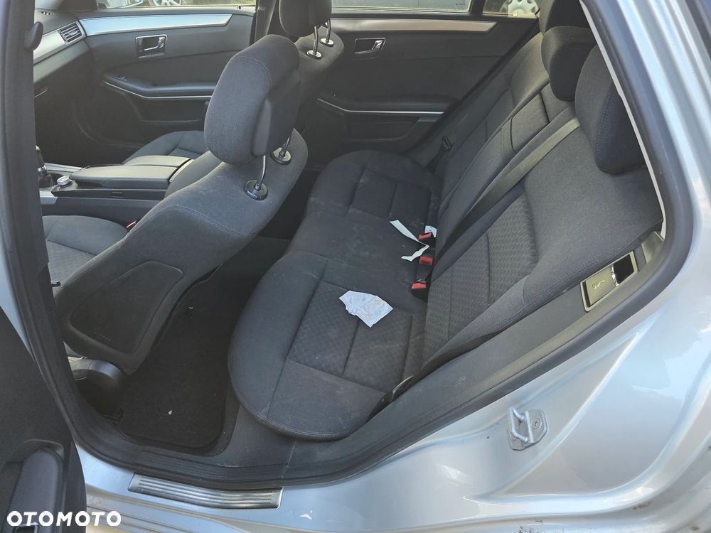 Mercedes-Benz Klasa E 200 CDI Elegance - 17