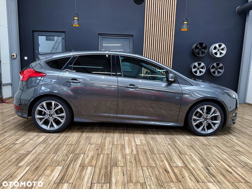 Ford Focus 1.5 EcoBoost STart-Stopp-System ST-LINE - 6