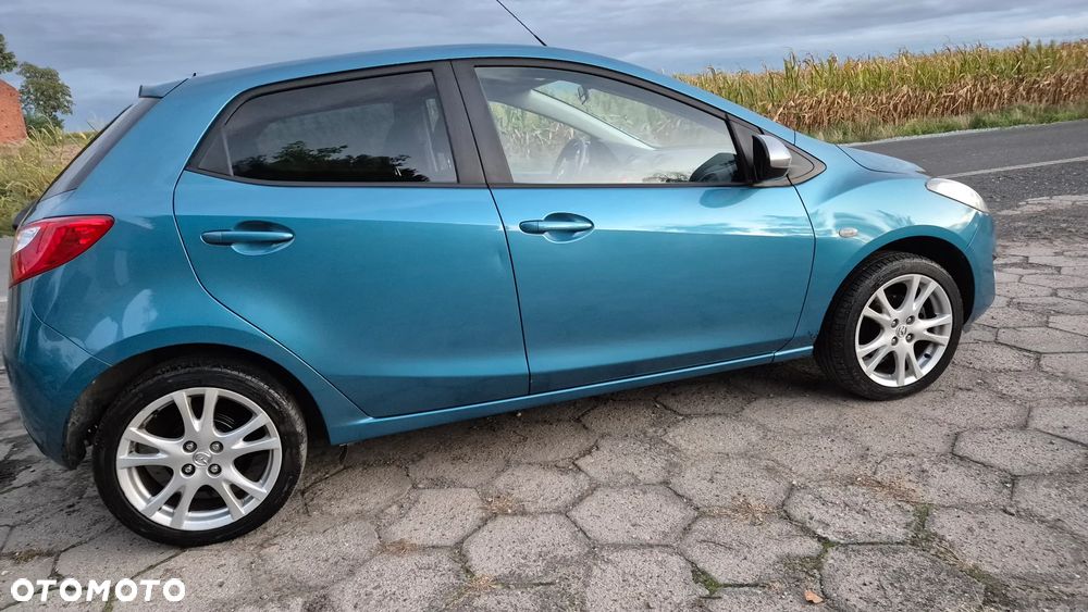 Mazda 2 - 13