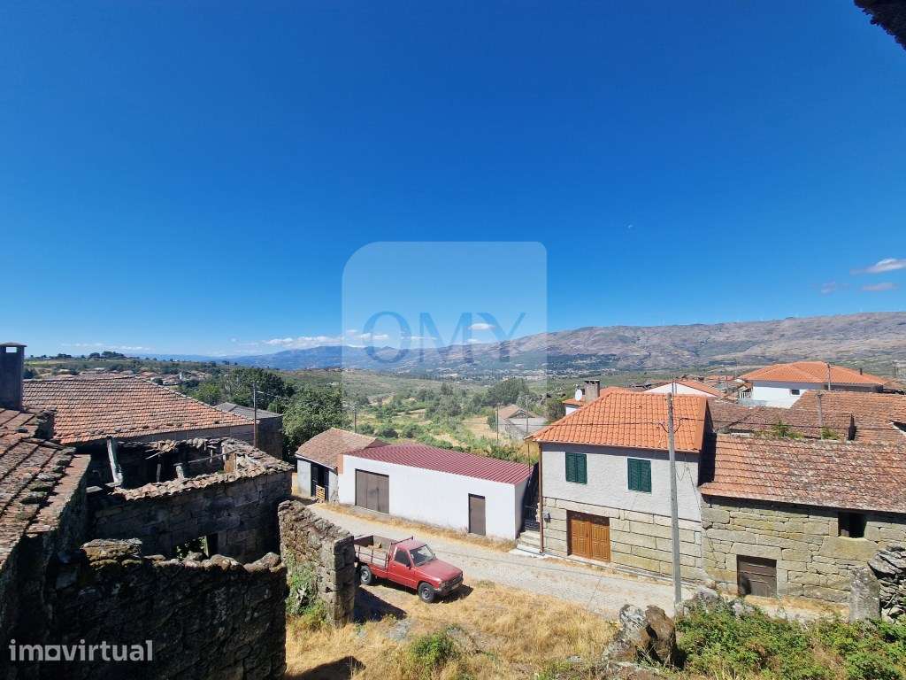 Imóvel para recuperar em Vila Meã, Vila Real - Grande imagem: 2/10