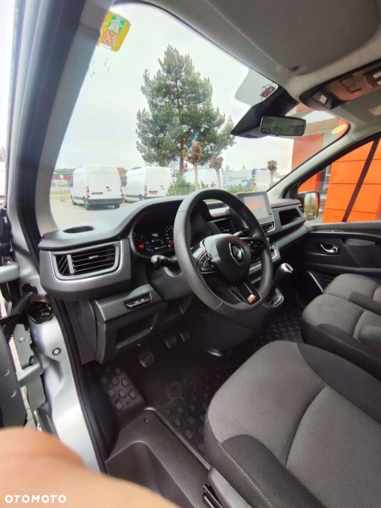Renault Trafic - 24