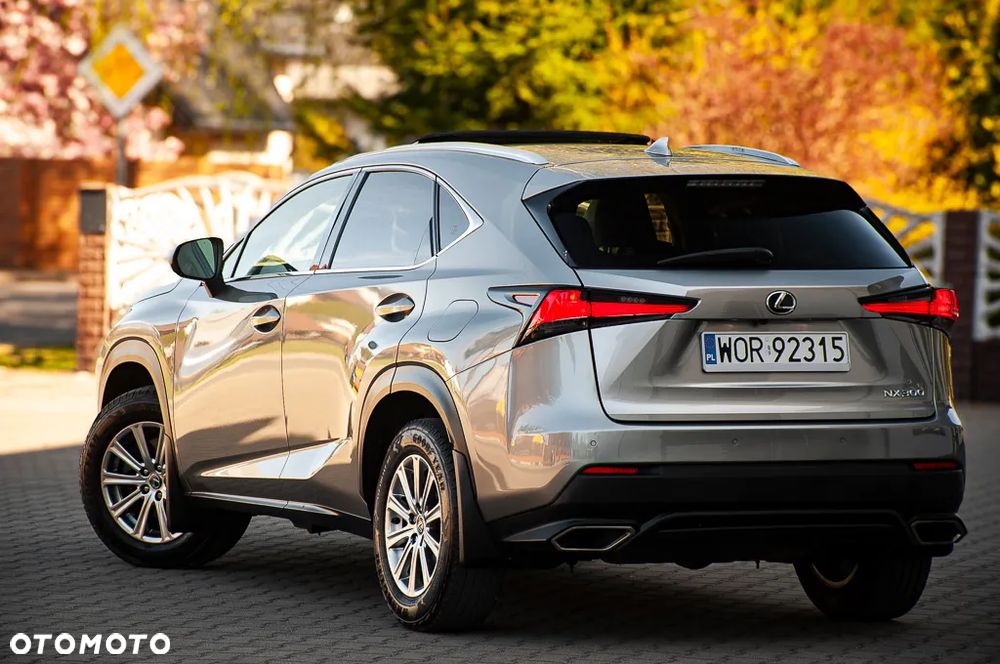 Lexus NX 300 AWD - 11